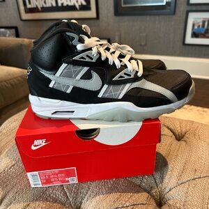 Size 10.5 - Nike Air Trainer SC High Raiders